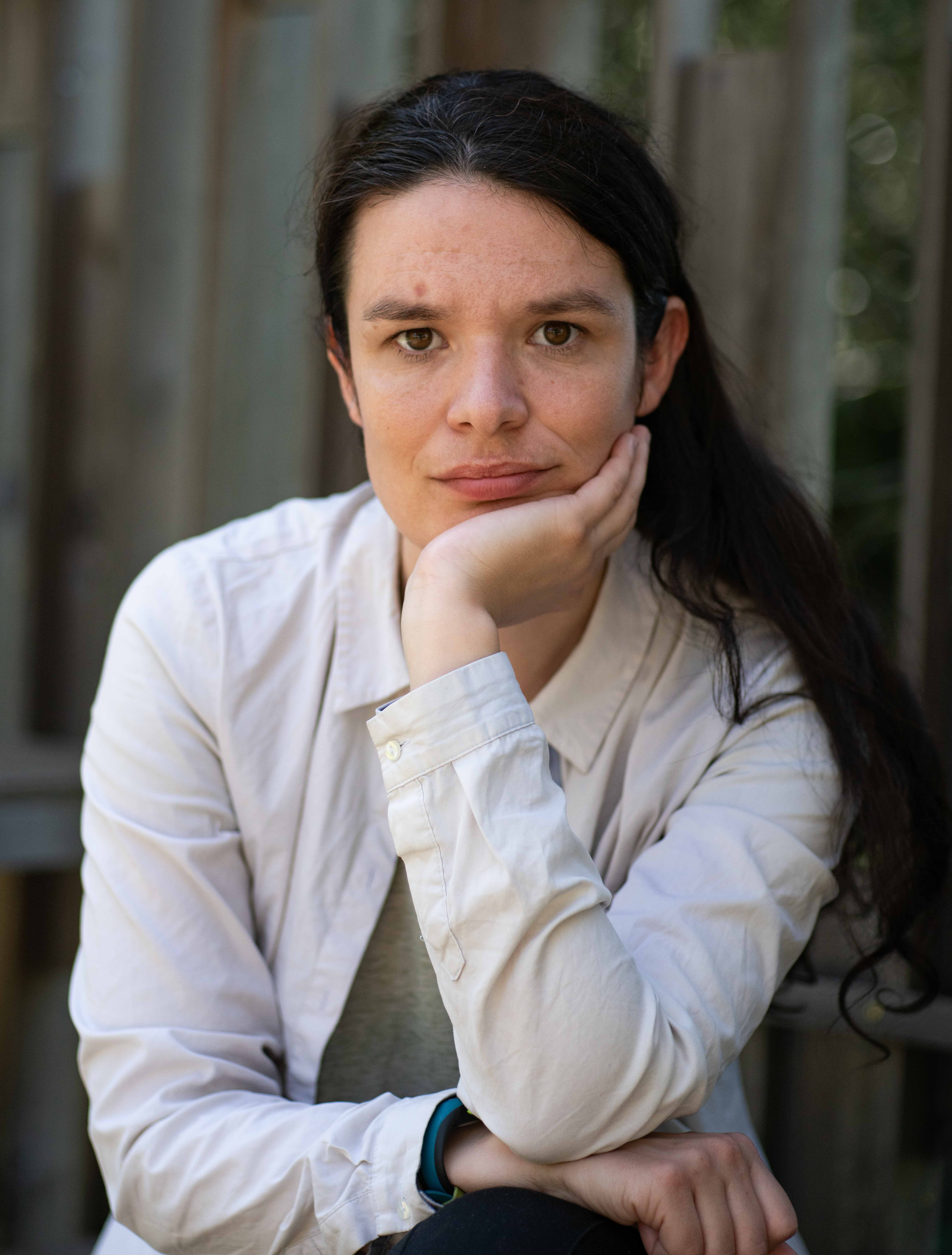 Portrait_Sarah_Lemaire_%C2%A9Simon%20Jaulmes